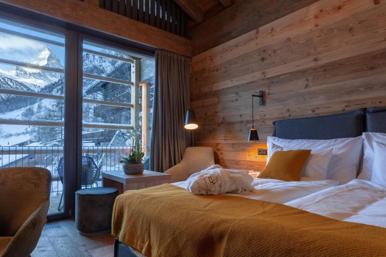 22 Summits Boutique Hotel Zermatt Exteriör bild